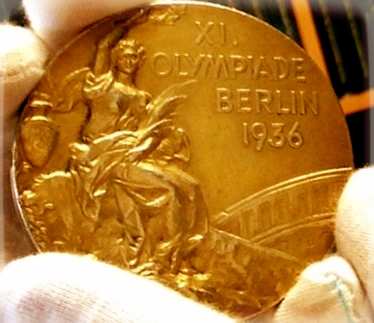 Deux médailles d’or de Jesse Owens vendues aux enchères